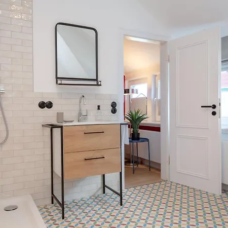 Backbord Apartment *